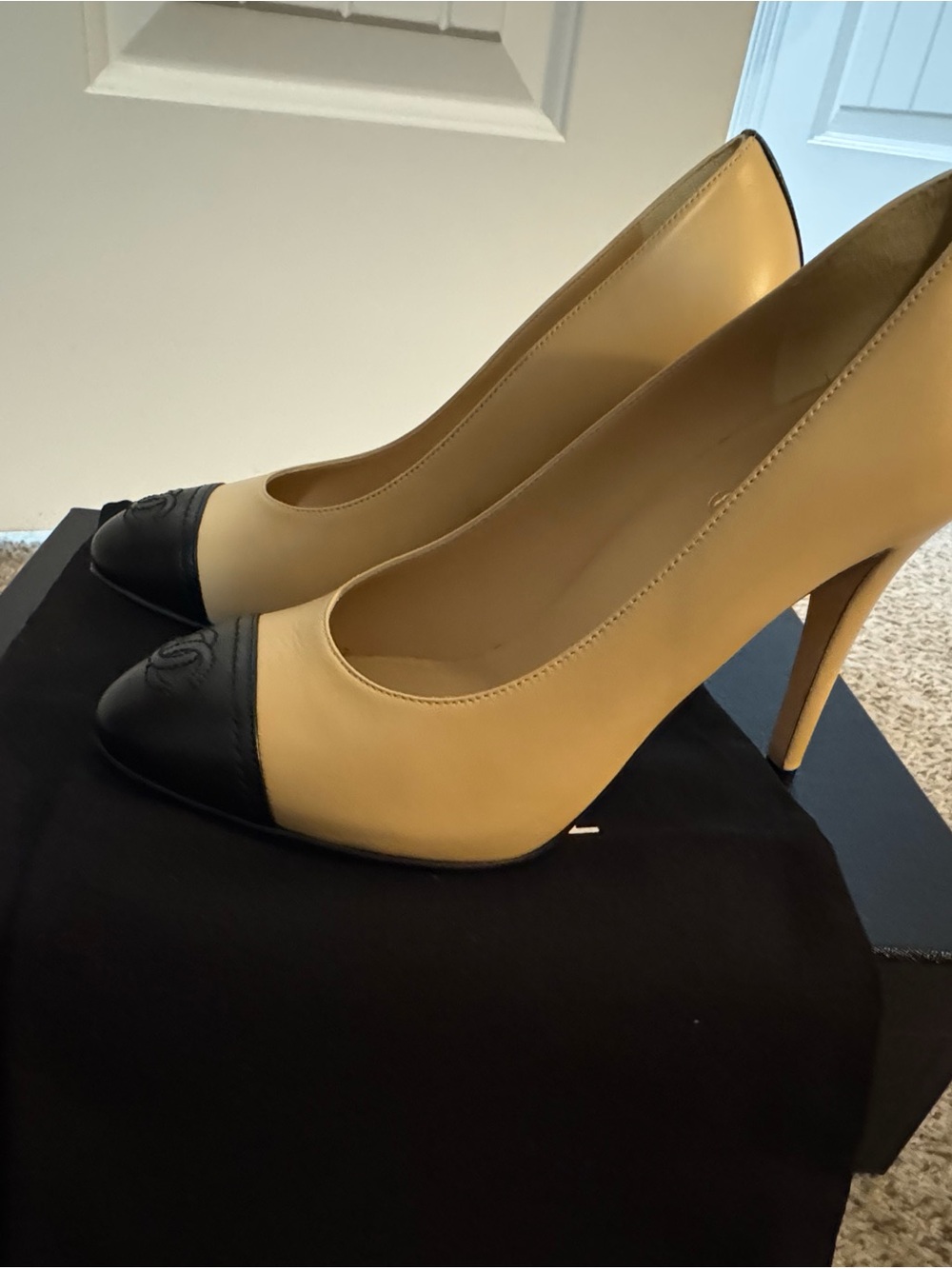 CHANEL Beige and Black Lambskin Pumps - Picture 8 of 10